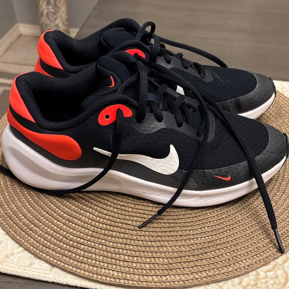 Nike Kids Shoes Black and Red